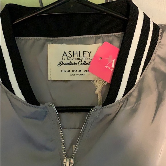 Jacket light . Size medium - Picture 2 of 2